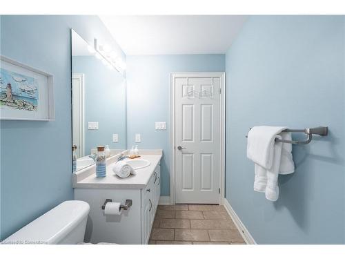 3-2282 Orchard Road, Burlington, ON - Indoor Photo Showing Bathroom