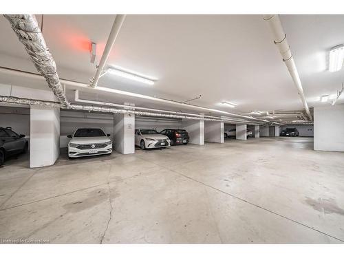 502-90 Charlton Avenue W, Hamilton, ON - Indoor Photo Showing Garage