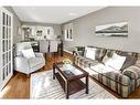 15 Sumner Crescent, Grimsby, ON  - Indoor Photo Showing Living Room 