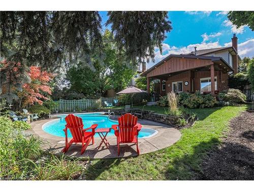 15 Sumner Crescent, Grimsby, ON - Outdoor With In Ground Pool With Backyard