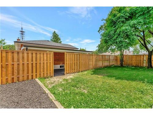 77 Inchlee Drive, Hamilton, ON - Outdoor