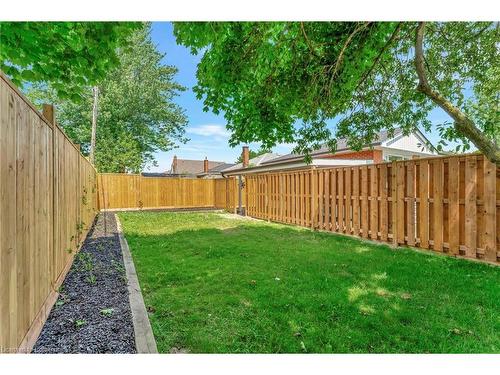 77 Inchlee Drive, Hamilton, ON - Outdoor With Backyard