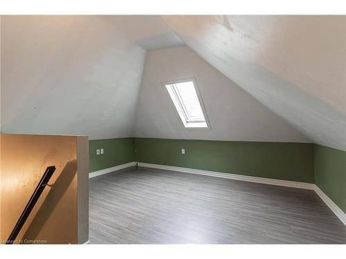 200 Tragina Avenue N, Hamilton, ON - Indoor Photo Showing Other Room