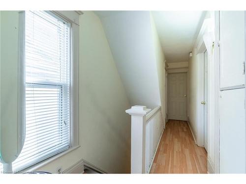 354 Cumberland Avenue, Hamilton, ON - Indoor Photo Showing Other Room