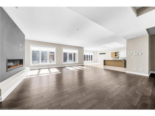 78 Hickory Avenue, Niagara-On-The-Lake, ON - Indoor Photo Showing Living Room With Fireplace