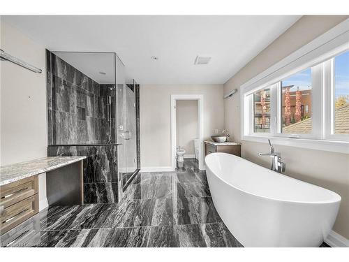 78 Hickory Avenue, Niagara-On-The-Lake, ON - Indoor Photo Showing Bathroom