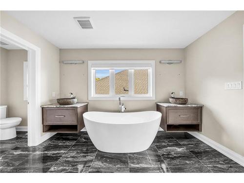 78 Hickory Avenue, Niagara-On-The-Lake, ON - Indoor Photo Showing Bathroom