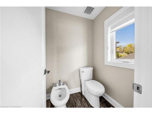 78 Hickory Avenue, Niagara-On-The-Lake, ON - Indoor Photo Showing Bathroom