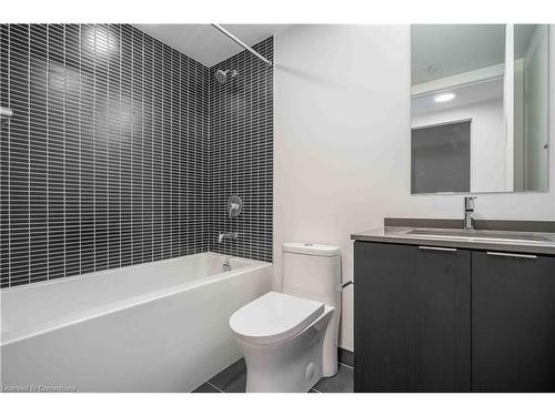 908-1 Jarvis Street, Hamilton, ON - Indoor Photo Showing Bathroom