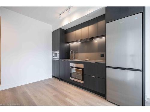 908-1 Jarvis Street, Hamilton, ON - Indoor Photo Showing Kitchen