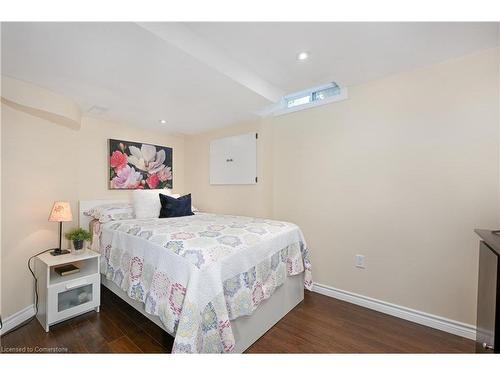 3182 Tim Dobbie Drive, Burlington, ON - Indoor Photo Showing Bedroom