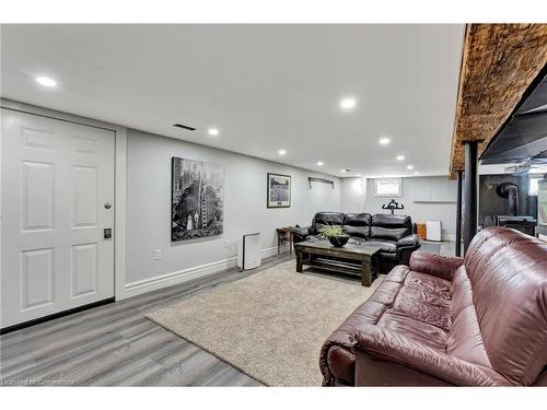 565 Second Road, Stoney Creek, ON - Indoor