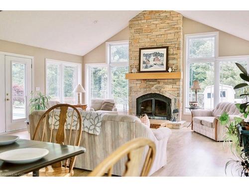 1575 Kottmeier Road, Thorold, ON - Indoor With Fireplace