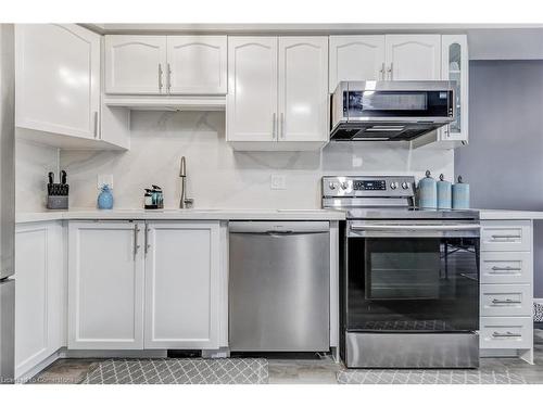 14-2151 Walkers Line, Burlington, ON - Indoor Photo Showing Kitchen With Stainless Steel Kitchen