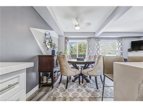 14-2151 Walkers Line, Burlington, ON - Indoor Photo Showing Dining Room