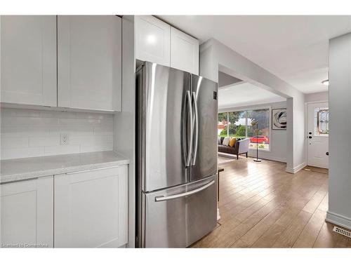 82 Warren Avenue, Hamilton, ON - Indoor Photo Showing Kitchen