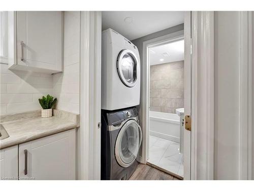 82 Warren Avenue, Hamilton, ON - Indoor Photo Showing Laundry Room