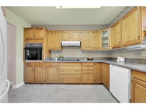 33 Brookfield Boulevard, Dunnville, ON - Indoor Photo Showing Kitchen