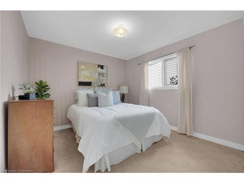 33 Brookfield Boulevard, Dunnville, ON - Indoor Photo Showing Bedroom