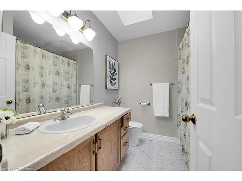 33 Brookfield Boulevard, Dunnville, ON - Indoor Photo Showing Bathroom