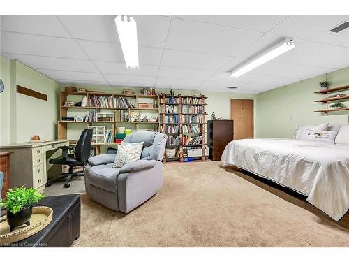 33 Brookfield Boulevard, Dunnville, ON - Indoor Photo Showing Bedroom