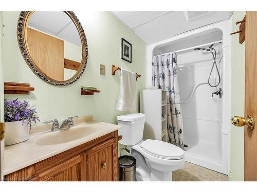 33 Brookfield Boulevard, Dunnville, ON - Indoor Photo Showing Bathroom