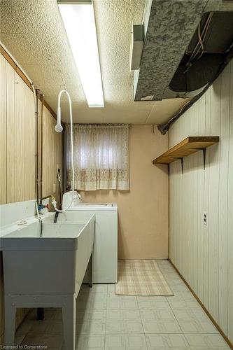 360 East 34Th Street, Hamilton, ON - Indoor Photo Showing Laundry Room