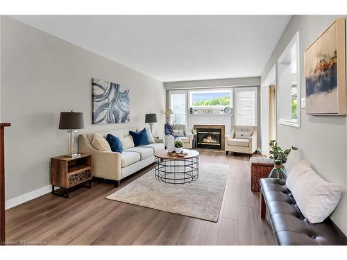 4104 Ashby Drive, Beamsville, ON - Indoor Photo Showing Living Room With Fireplace