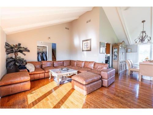 2458 Nigh Road, Ridgeway, ON - Indoor Photo Showing Living Room