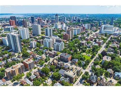 802-90 Charlton Avenue W, Hamilton, ON - Outdoor With View