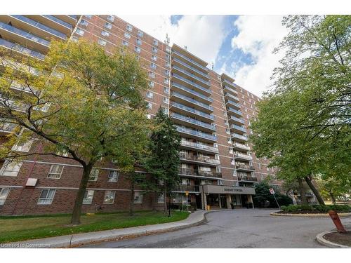 912-1950 Kennedy Road, Scarborough, ON - Outdoor With Facade