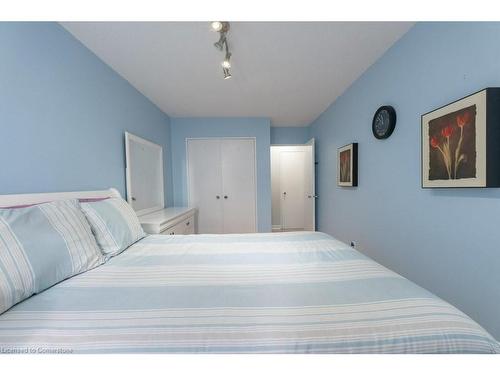 912-1950 Kennedy Road, Scarborough, ON - Indoor Photo Showing Bedroom