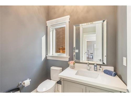 157 Orchard Drive, Hamilton, ON - Indoor Photo Showing Bathroom