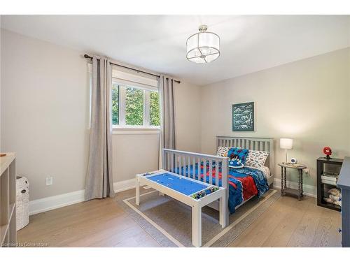 157 Orchard Drive, Hamilton, ON - Indoor Photo Showing Bedroom