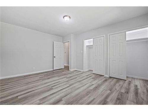 40 Bertram Drive, Dundas, ON - Indoor Photo Showing Other Room