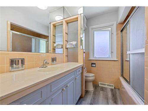 40 Bertram Drive, Dundas, ON - Indoor Photo Showing Bathroom