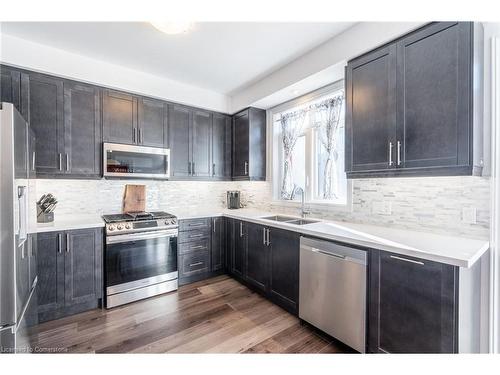 68-61 Soho Street Street, Stoney Creek, ON - Indoor Photo Showing Kitchen With Stainless Steel Kitchen With Double Sink With Upgraded Kitchen