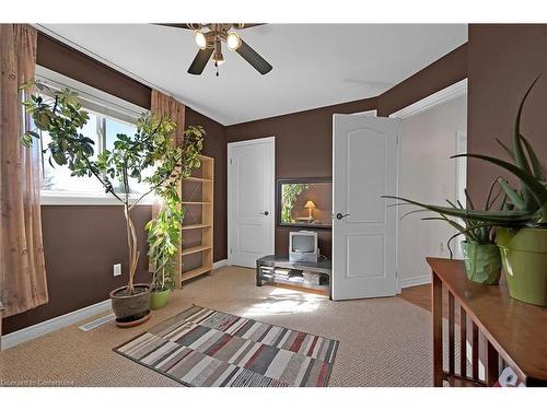 115 Provident Way, Mount Hope, ON - Indoor Photo Showing Other Room