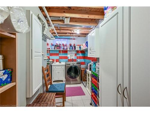 115 Provident Way, Mount Hope, ON - Indoor Photo Showing Laundry Room