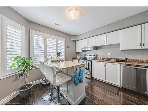 3-266 Limeridge Road E, Hamilton, ON - Indoor Photo Showing Kitchen