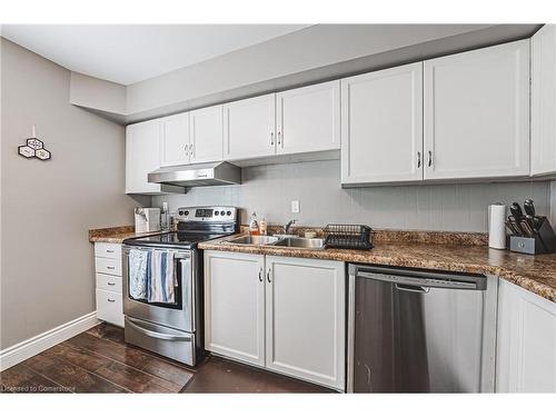 3-266 Limeridge Road E, Hamilton, ON - Indoor Photo Showing Kitchen With Stainless Steel Kitchen With Double Sink