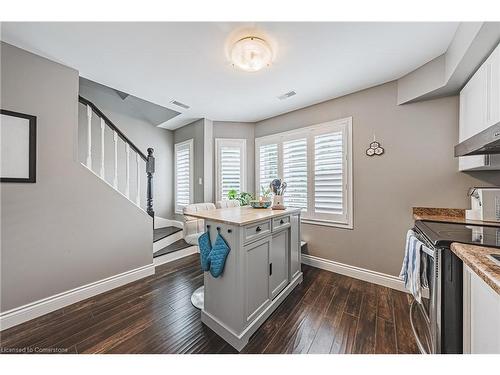 3-266 Limeridge Road E, Hamilton, ON - Indoor Photo Showing Kitchen