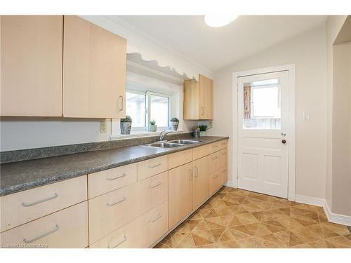 4 Mildred Avenue, St. Catharines, ON - Indoor Photo Showing Kitchen With Double Sink