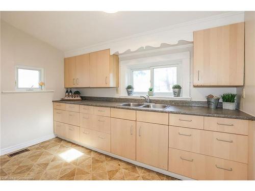 4 Mildred Avenue, St. Catharines, ON - Indoor Photo Showing Kitchen With Double Sink