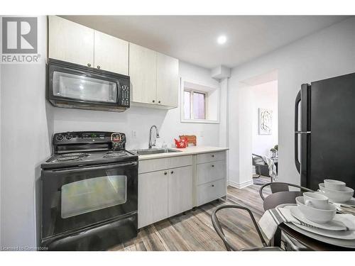 Main-719 Barton Street E, Hamilton, ON - Indoor Photo Showing Kitchen