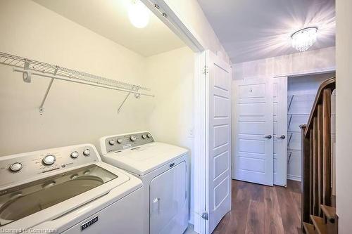 104 Frost Court, Milton, ON - Indoor Photo Showing Laundry Room