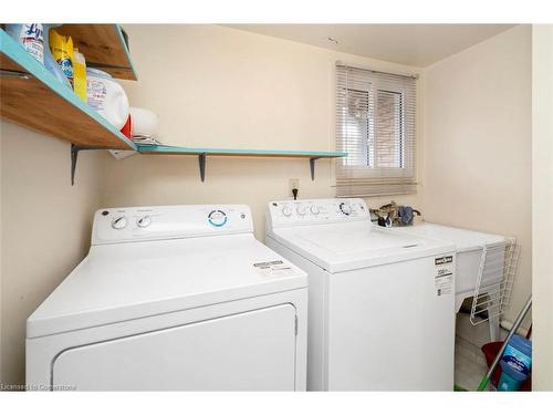 41-23 Watsons Lane, Dundas, ON - Indoor Photo Showing Laundry Room