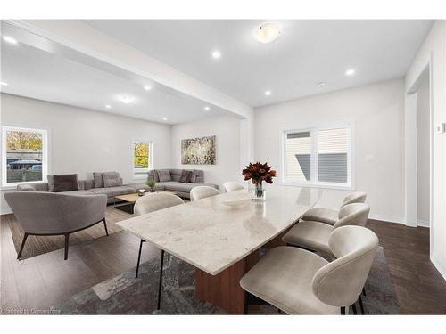 86 Hillcrest Road S, Port Colborne, ON - Indoor Photo Showing Living Room