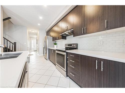 208 Lormont Boulevard, Stoney Creek, ON - Indoor Photo Showing Kitchen With Double Sink