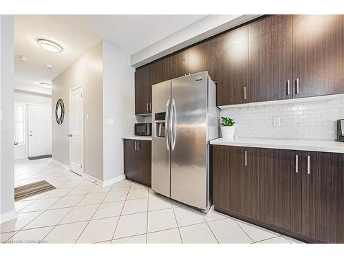 208 Lormont Boulevard, Stoney Creek, ON - Indoor Photo Showing Kitchen